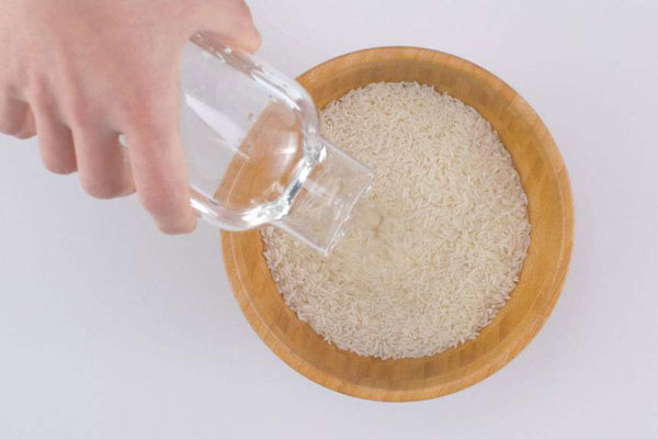 大米一般要浸泡多久才能磨浆