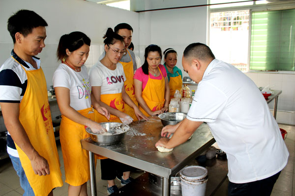 哪里可以学做狗不理包子