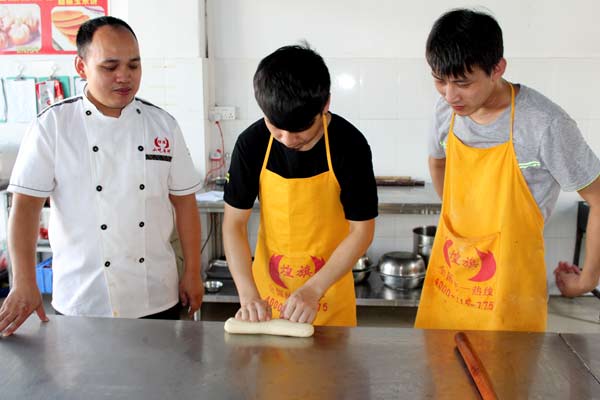 学做老面馒头技术一般要多少天才能学会