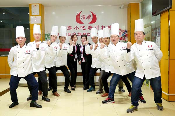 煌旗原味汤粉王技术师资团队