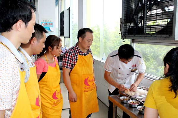学做广式烧腊一般要多少天才能完全学会