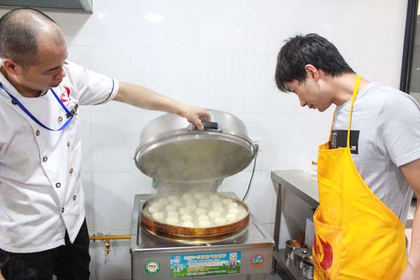 东莞厚街去煌旗可以学做生煎包