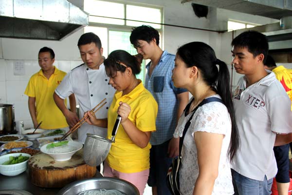 深圳哪里有经验丰富的桂林米粉培训班