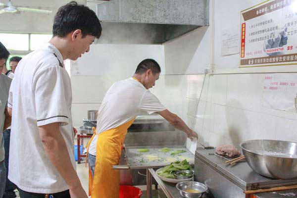 在深圳布吉学做肠粉需要多少钱