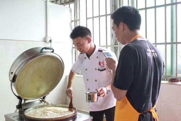 在深圳学做土家酱香饼要多少钱