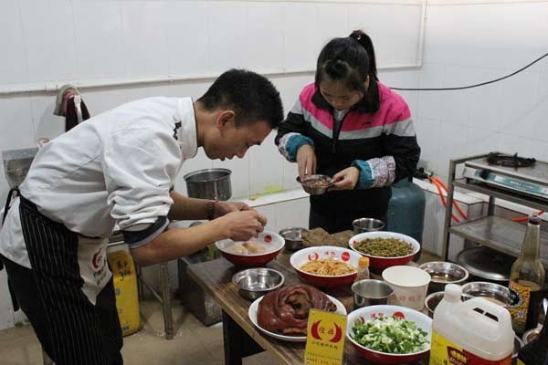 东莞厚街哪里可以学做隆江猪脚饭